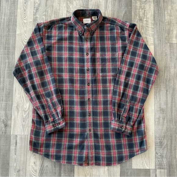 VTG LL Bean Scotch Plaid Flannel Shirt
# 0MT38
Men’s Large TALL
Black Red Green - Picture 1 of 7